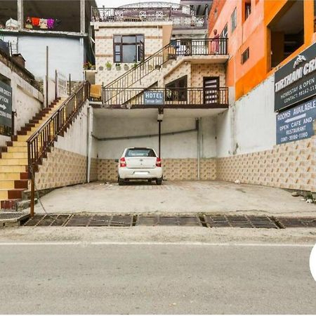 Tirthan Crest Homestay Banjār Екстериор снимка