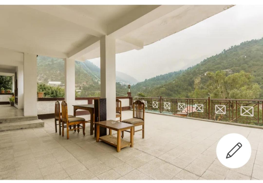 Tirthan Crest Homestay Banjār Екстериор снимка