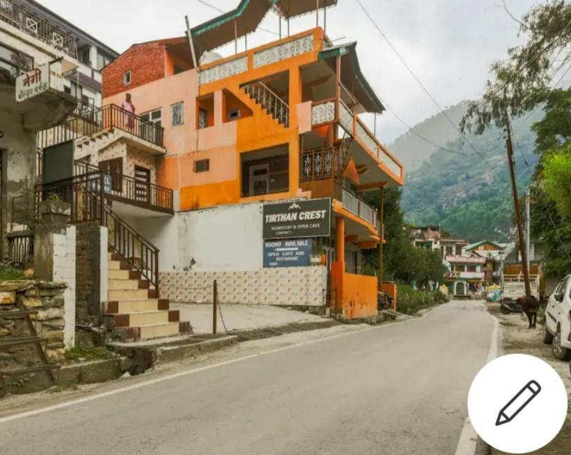 Tirthan Crest Homestay Banjār Екстериор снимка