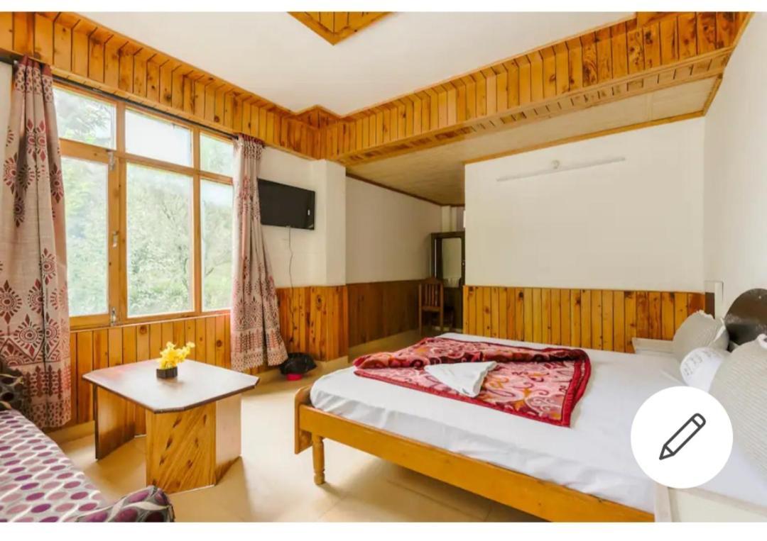 Tirthan Crest Homestay Banjār Екстериор снимка