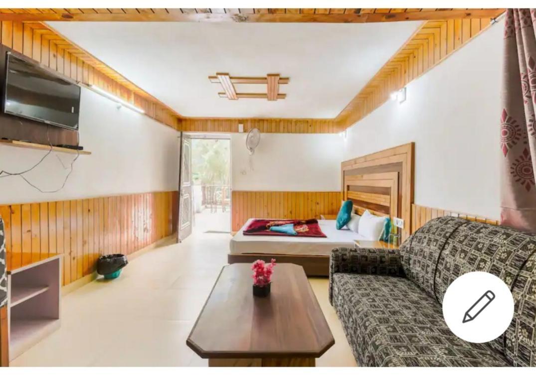 Tirthan Crest Homestay Banjār Екстериор снимка